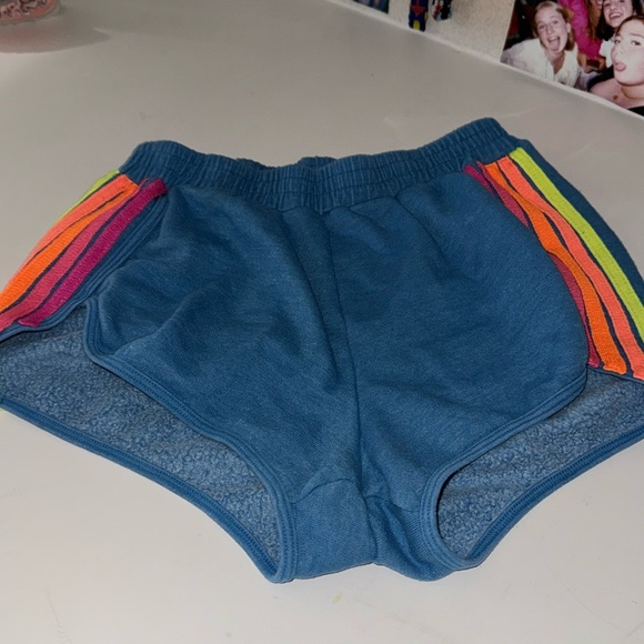 Aviator Nation Shorts - Picture 1 of 3